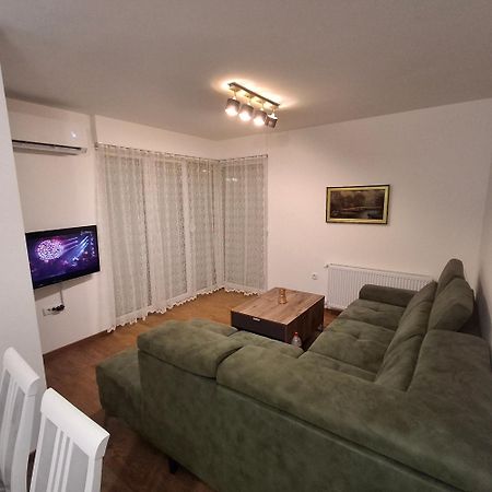 Apartman Studio Dado Uzice Bagian luar foto